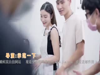 国产AV-情欲放纵小叔操嫂子花絮