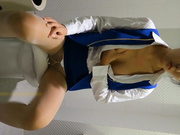 2-样子清纯的学院嫩模酒店制服大尺度私拍摄影师看着她的逼问她是不是很久没干过