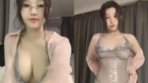 细腰黑丝美腿！极品蜜桃美臀 美乳